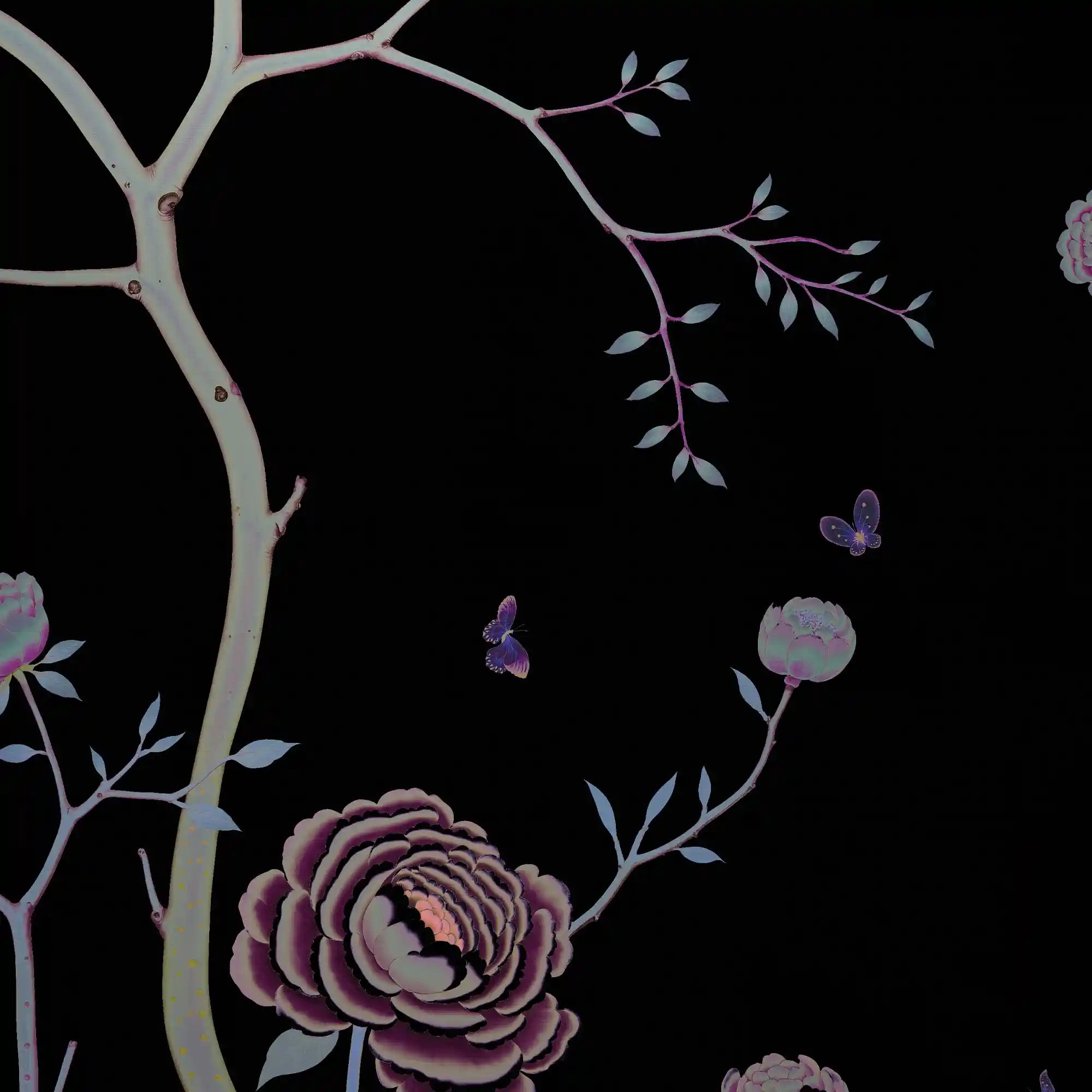 中国风黑色花卉墙纸特写，展现出精致的笔触线条和复杂的对比效果。