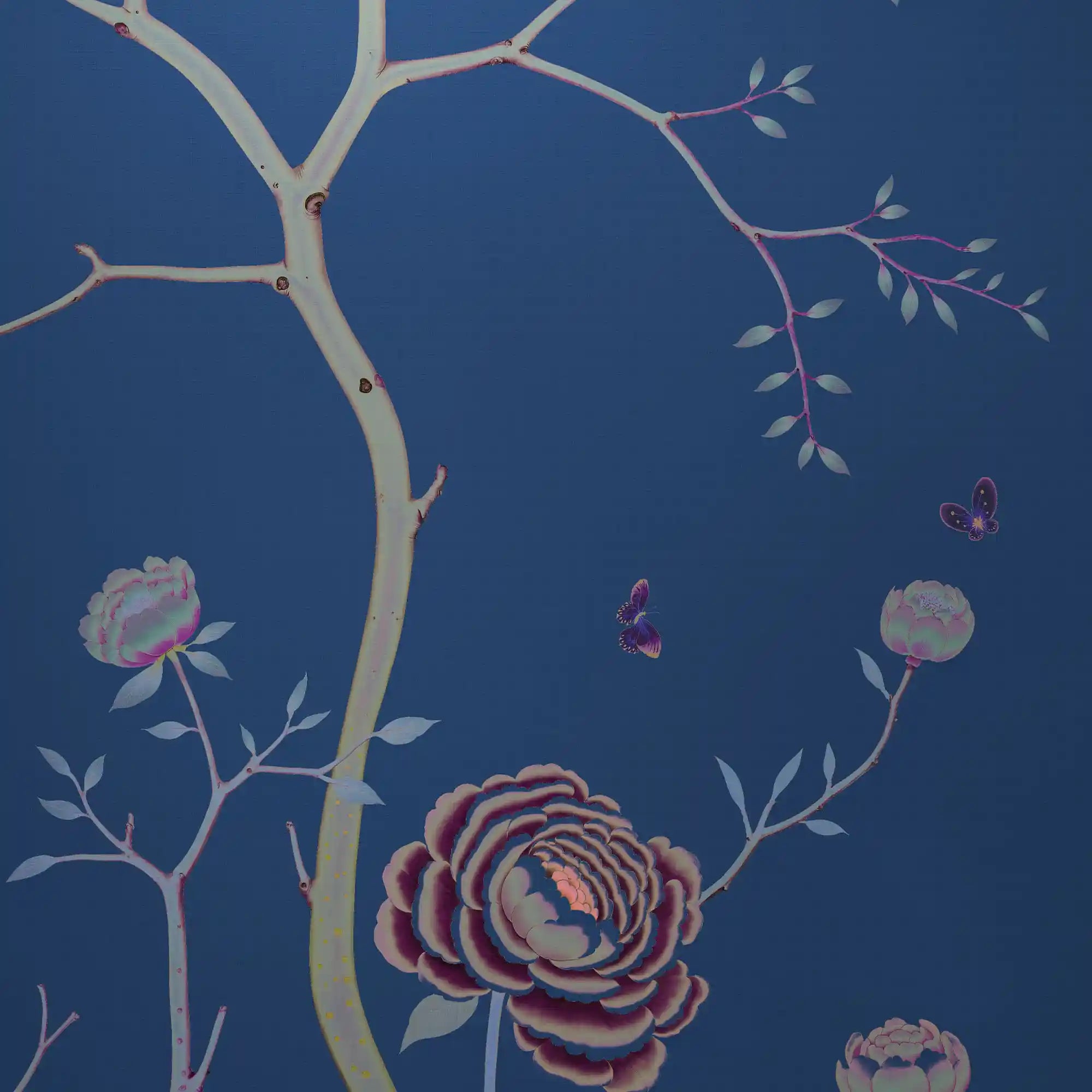 舒适的蓝色中国风墙纸特写，显示出优雅的图案和和谐的色彩。